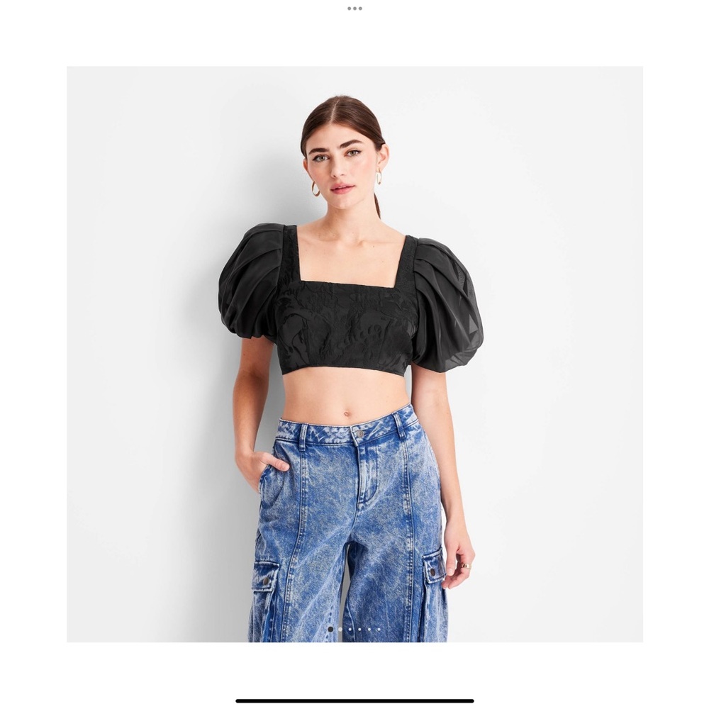 Women's Puff Short Sleeve Organza Cropped
Blouse